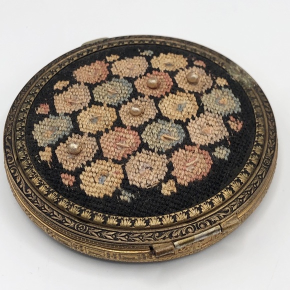 Evans Embroidery Petit Point Beaded Mirror Compact - Picture 3 of 7